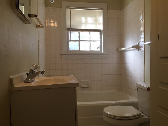 5th image of 1229 Macarthur Dr