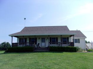 8804 Pigeon Point, Vermontville, MI 49096