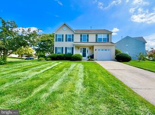24 Woodyfield Ln, Delran, NJ 08075