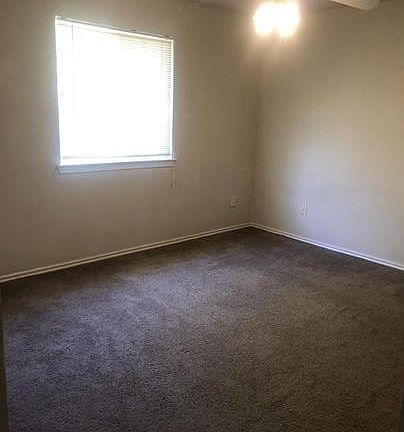 5th image of 916 Sagewood Trl #916