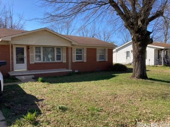 107 N Arlie St, Corning, AR 72422