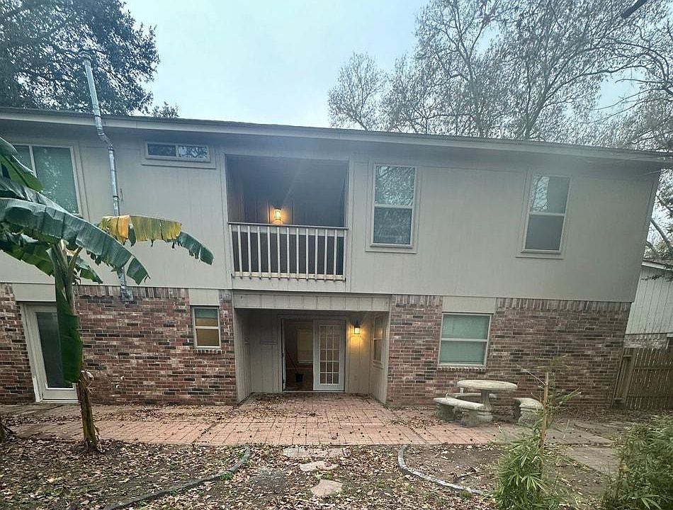 1st image of 19710 River Brook Ct