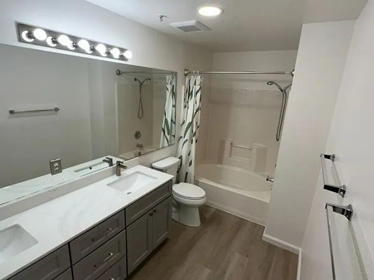 637 Atherton Pl #403 — Photo 15