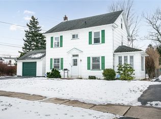421 Laurelton Rd, Rochester, NY 14609