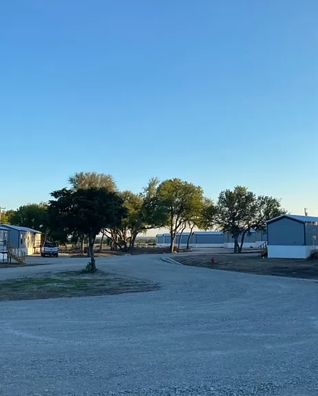 330 Live Oak Rd — Photo 2
