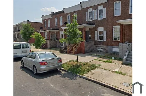 502 N East Ave Photo 1