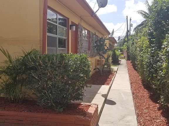 2nd image of 2246 Fillmore St APT 3