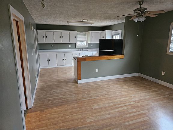 5th image of 1401 N 5th Ave