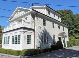 82 E Putnam Ave, Cos Cob, CT 06807