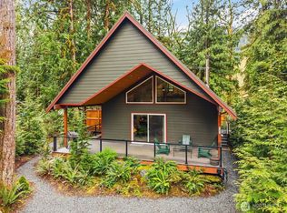 7381 Scott Pl, Glacier, WA 98244