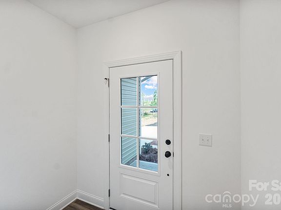5th image of 468-1 Stroup Rd