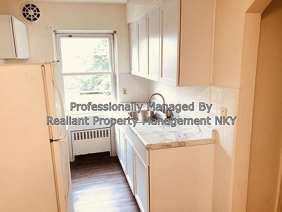 5th image of 704 Saint Joseph Ln Unit 3