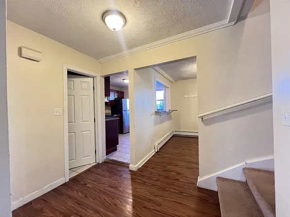 54 Bishop Allen Dr #1, Cambridge, MA 02139