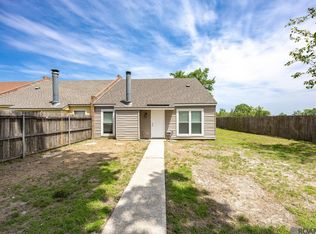 8744 Pecan Tree Dr, Baton Rouge, LA 70810