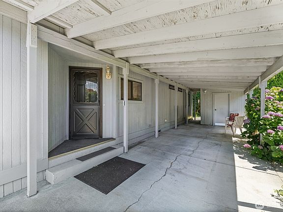 3rd image of 1402 22nd Street NE #426