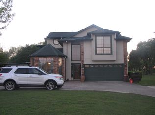 11935 Lost Meadows Dr, Schertz, TX 78108