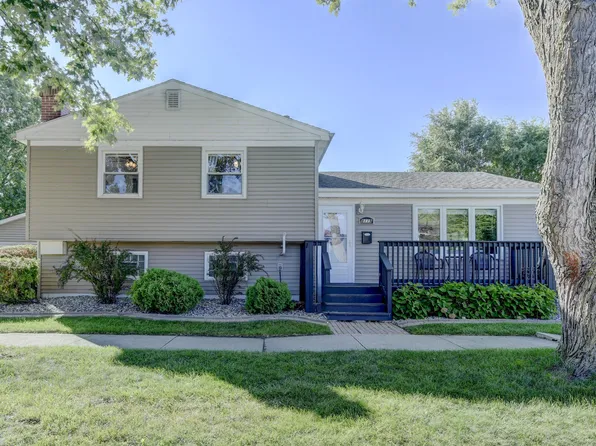 8119 Grace St, Highland, IN 46322