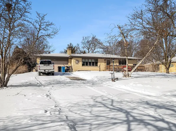 3N662 Elizabeth St, Addison, IL 60101