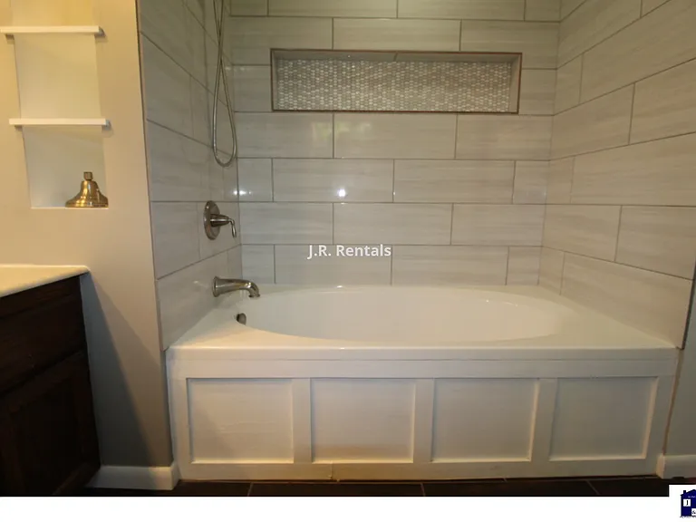 616 Manning Dr — Photo 9
