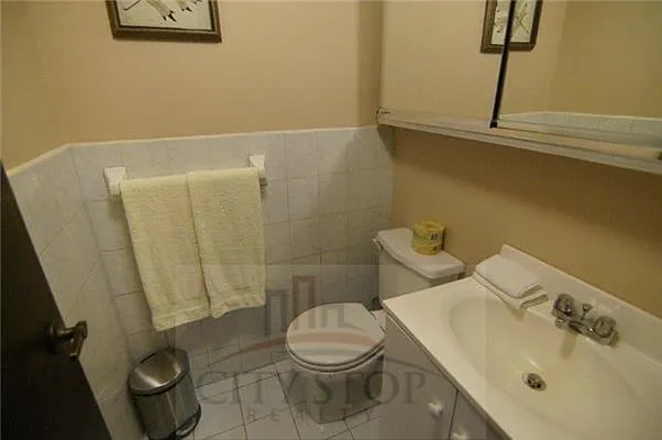 Rented by City Stop Realty | media 11