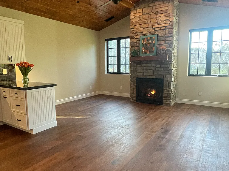 2369 Waring Dr — Photo 8