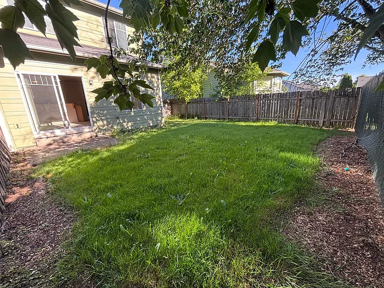 4115 Geranium Loop NE — Photo 19