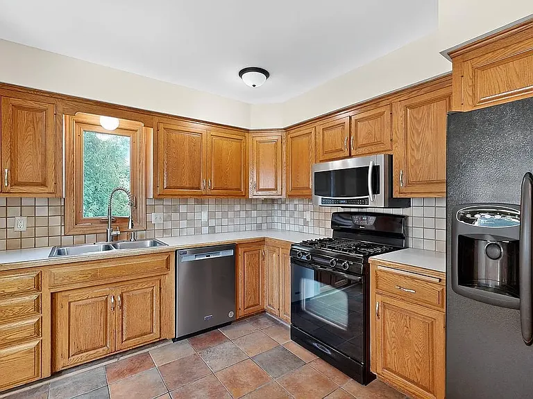 4543 Arbor Dr NW — Photo 11