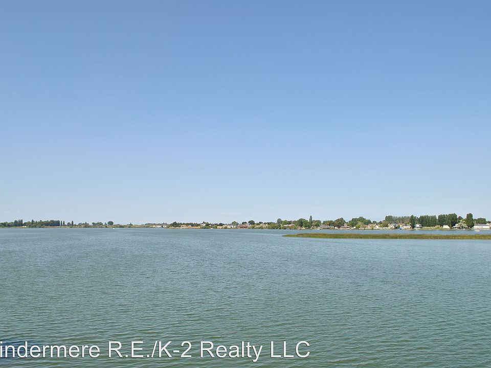 1st image of 1702 W Marina Dr