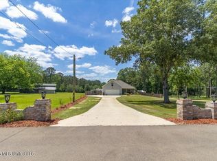 607 N Brooks Ave, Pelahatchie, MS 39145