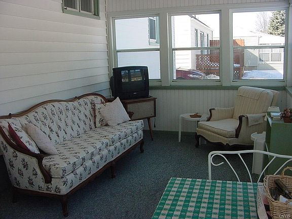 5th image of 23 Mildred Ave