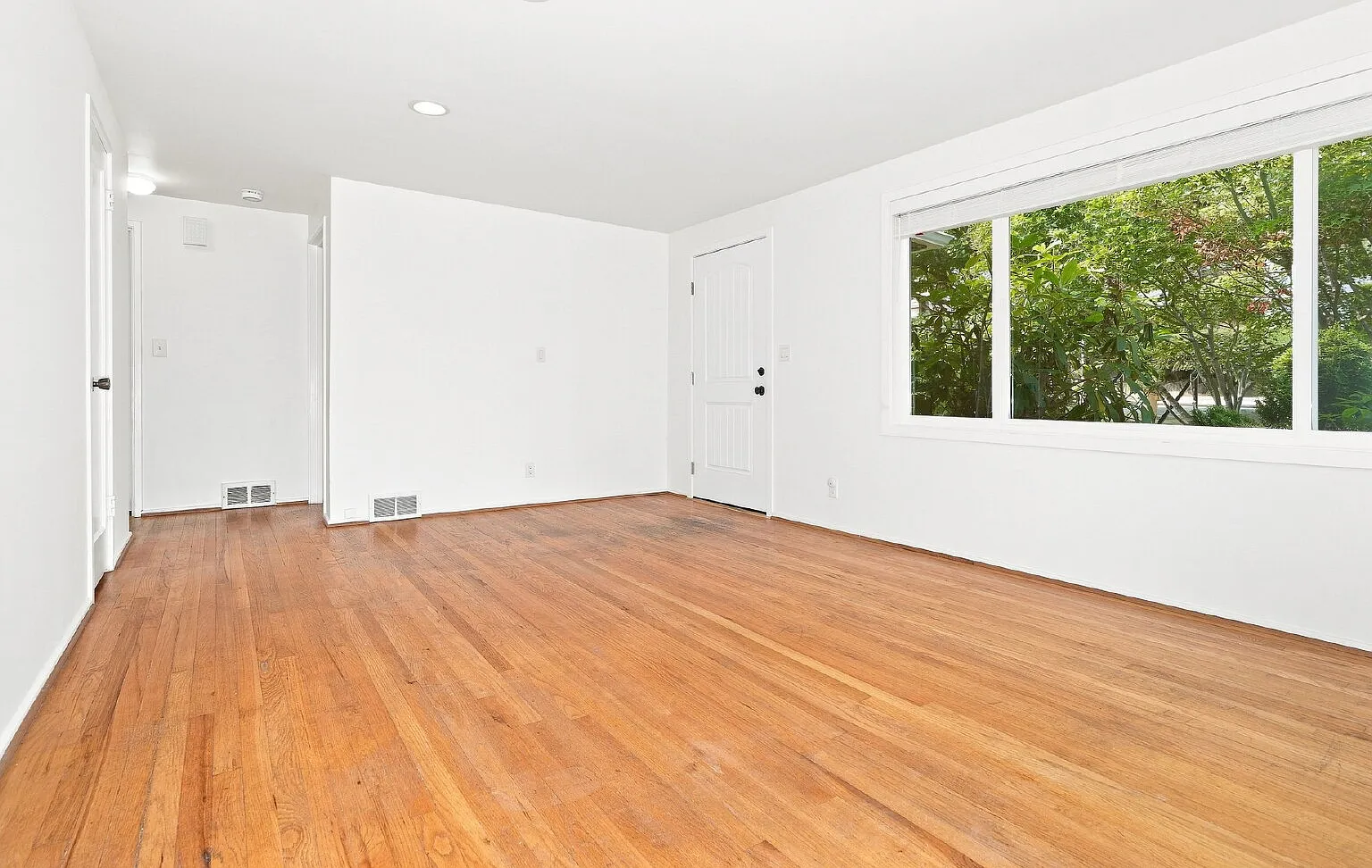 Beautiful Magnolia Home with Updated Kitchen, Spacious Yard & Flexible Living Space!- Available N... — Photo 3