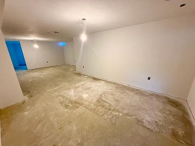 4 bed, 2112 sqft, $1,970 — Photo 4