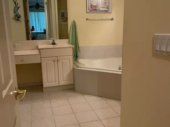 9102 Bay Harbour Circle, West Palm Beach, FL 33411