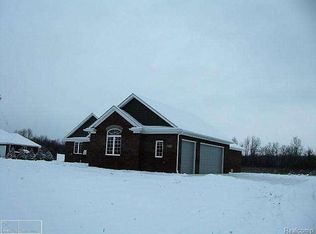 17953 33 Mile Rd, ARMADA, MI 48005