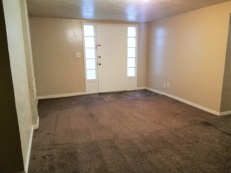 218 S Lakeview Dr — Photo 6
