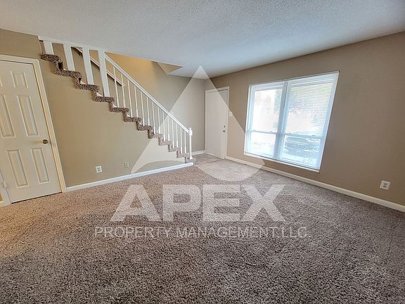 3rd image of 9024 Countryside Ln Unit F