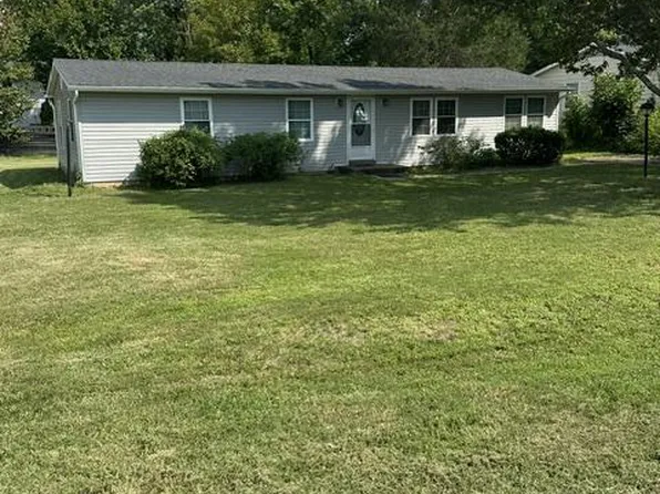 209 Oakridge Dr, Stafford, VA 22556