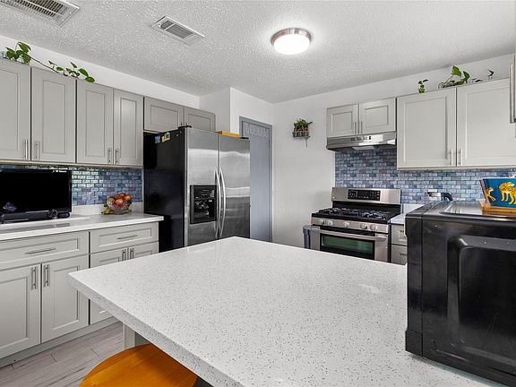 4th image of 13423 Bridgewalk Ln