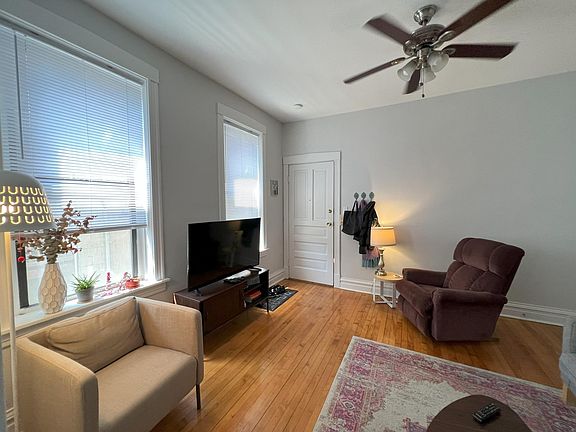 5th image of 1231 N Greenview Ave #5J
