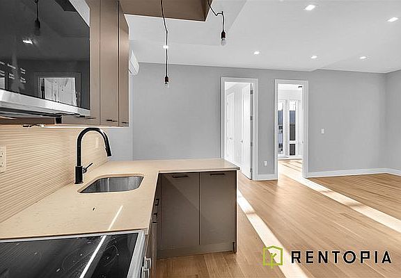 2nd image of 175 Palmetto St #2L