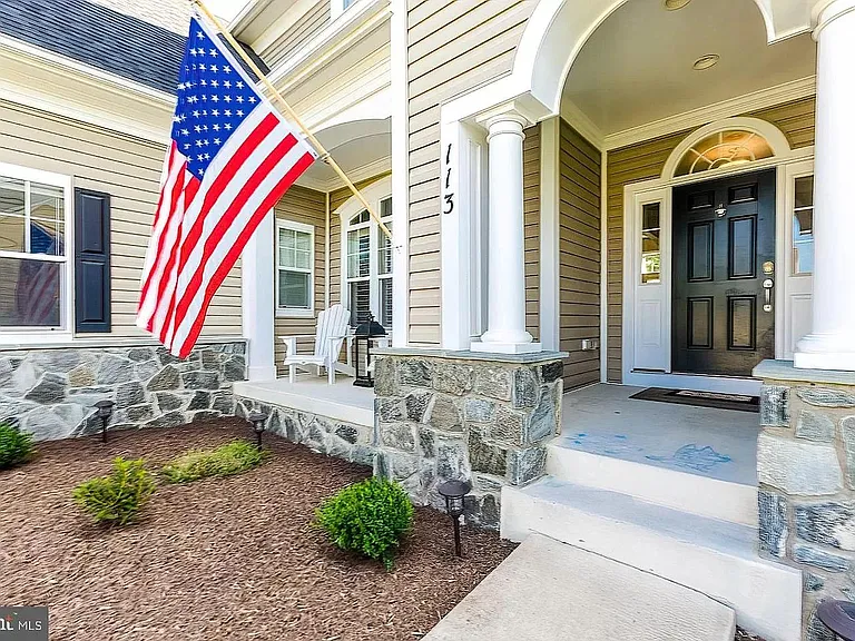 113 Setting Sun Ct — Photo 2