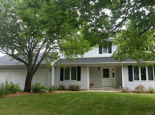 4428 Victoria St N, Shoreview, MN 55126