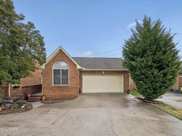 8414 Woodbend Trl, Knoxville, TN 37919