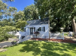 18 Oakwood Ter, Rockaway Twp., NJ 07866