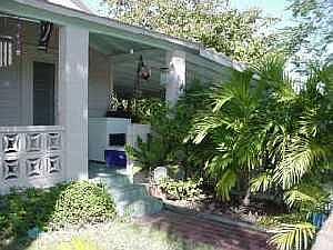 5th image of 2503 S Fogarty Ave #2