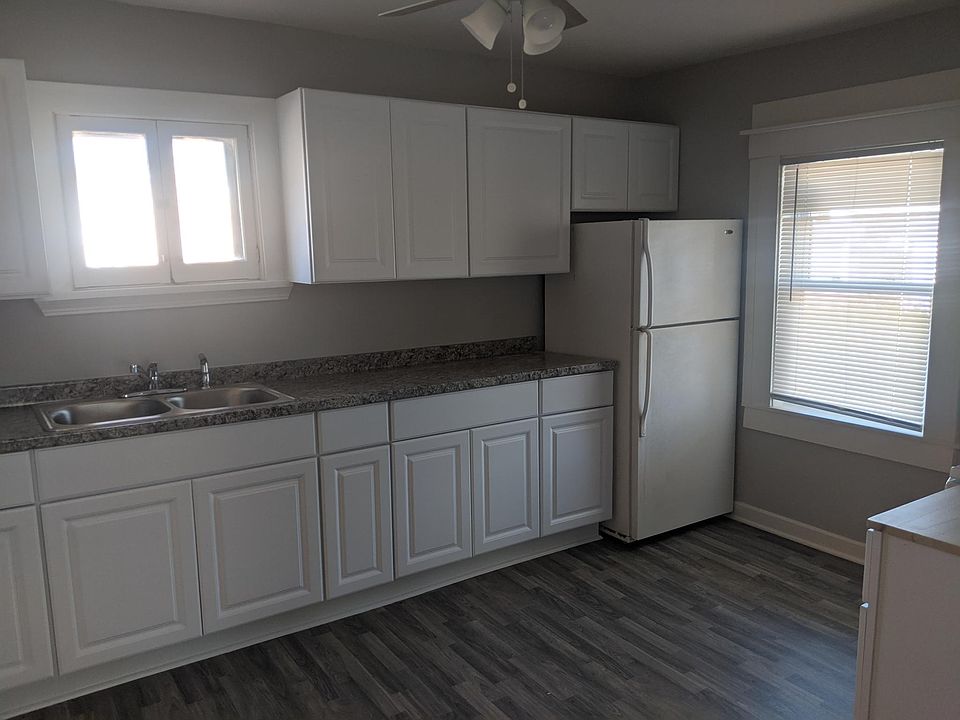 1st image of 6014 W Lincoln Ave #A