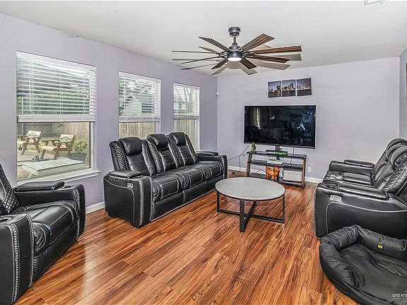 2nd image of 1320 Rio Comal Cir