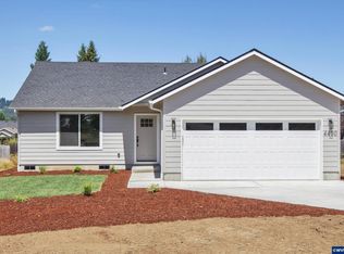 4400 Knotty Pine Ct, Sweet Home, OR 97386