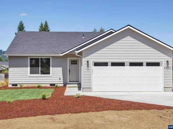 4400 Knotty Pine Ct, Sweet Home, OR 97386