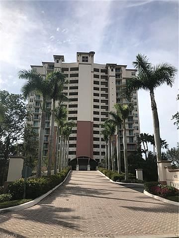 1st image of 425 Cove Tower Dr APT 902
